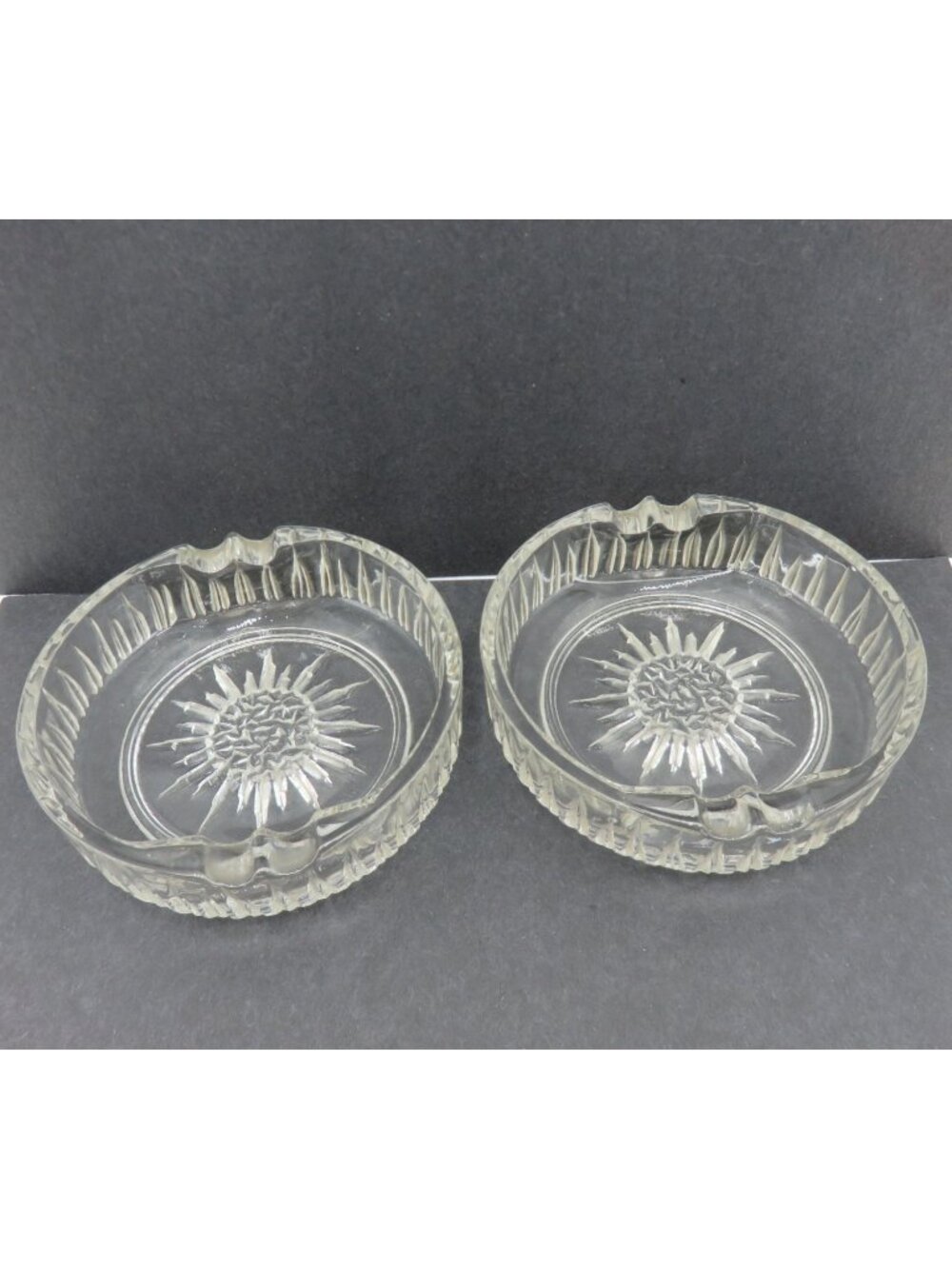 Round Clear Glass Set Of 2 With Starburst Design 1970s Vintage 4.7"